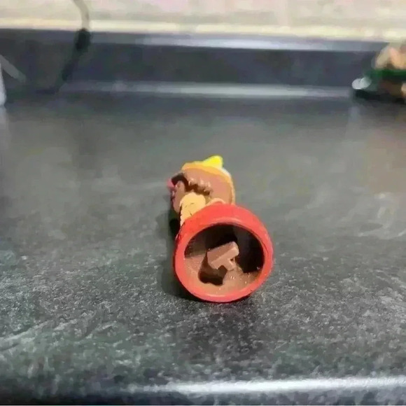 Chicken Run Rocky Rooster PVC Figure 3.5 Inches - Picture 5 of 6